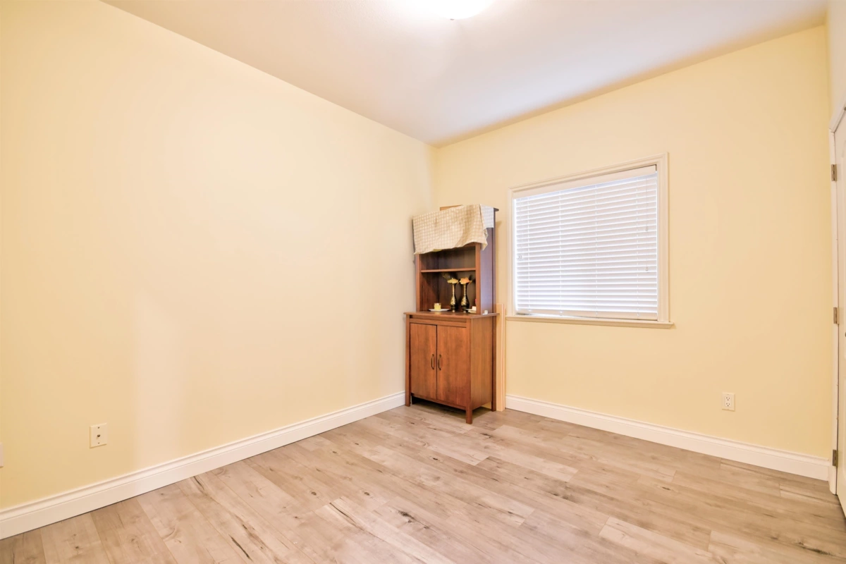 Office / Den Photo of 16328 88 Avenue, Surrey, BC