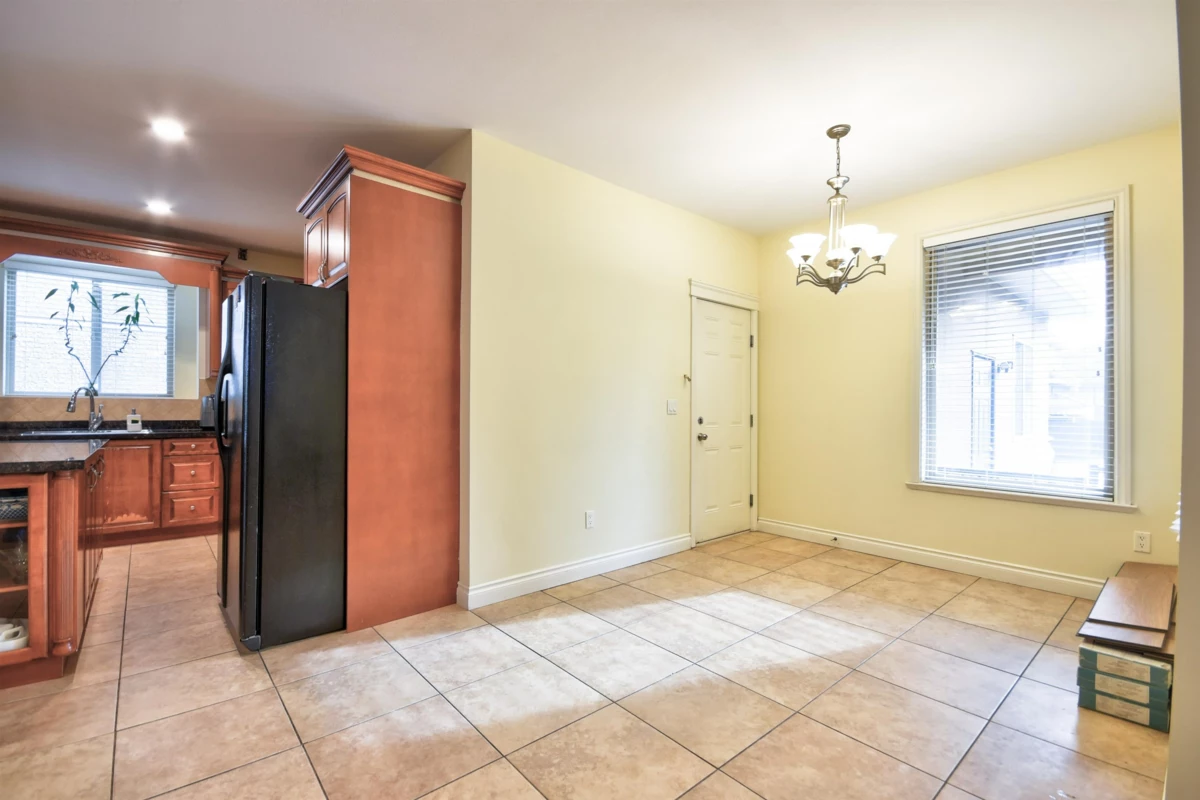 Walk-In Closet Photo of 16328 88 Avenue, Surrey, BC