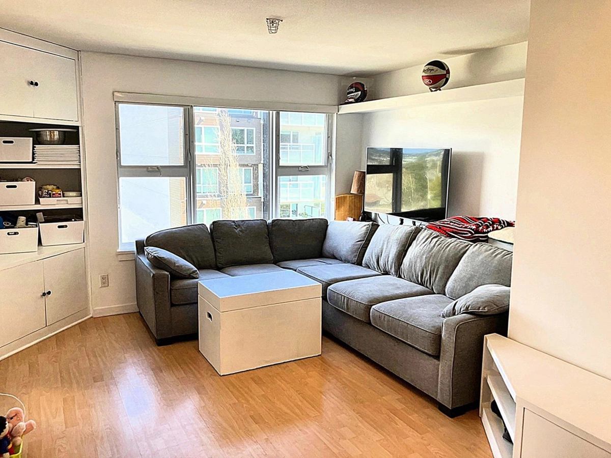 Powder Room Photo of 503 415 E Columbia Street, New Westminster, BC