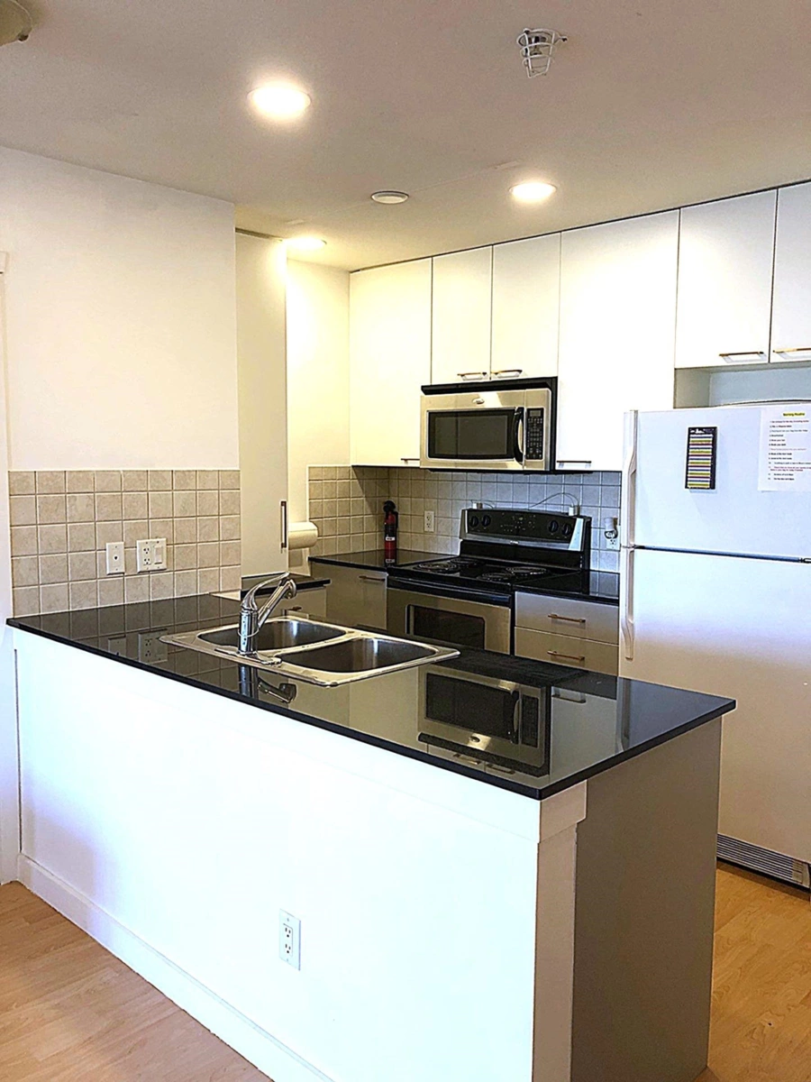 Primary Bedroom Photo of 503 415 E Columbia Street, New Westminster, BC