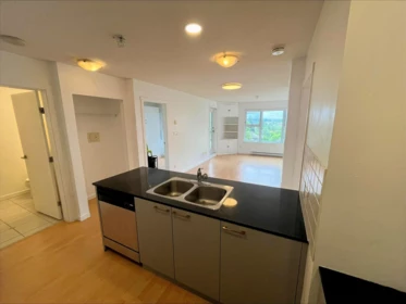 503 415 E Columbia Street, New Westminster, BC, New Westminster — Apartment/Condo for sale