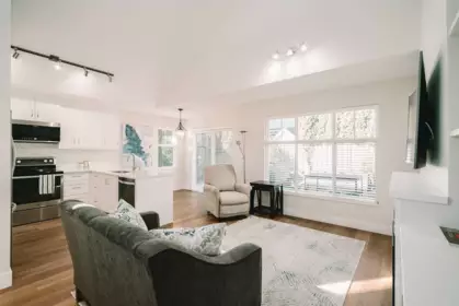Breakfast Nook Photo of 19 14877 33 Avenue, Surrey, BC