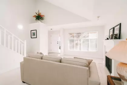 Entry Foyer Photo of 19 14877 33 Avenue, Surrey, BC