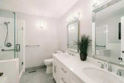 Guest Bathroom Photo of 19 14877 33 Avenue, Surrey, BC