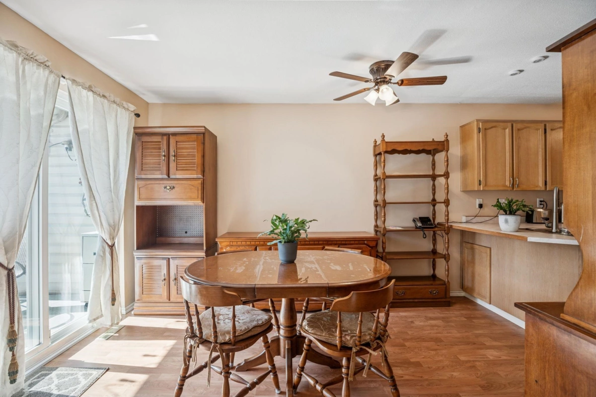 Breakfast Nook Photo of 402 11726 225 Street, Maple Ridge, BC