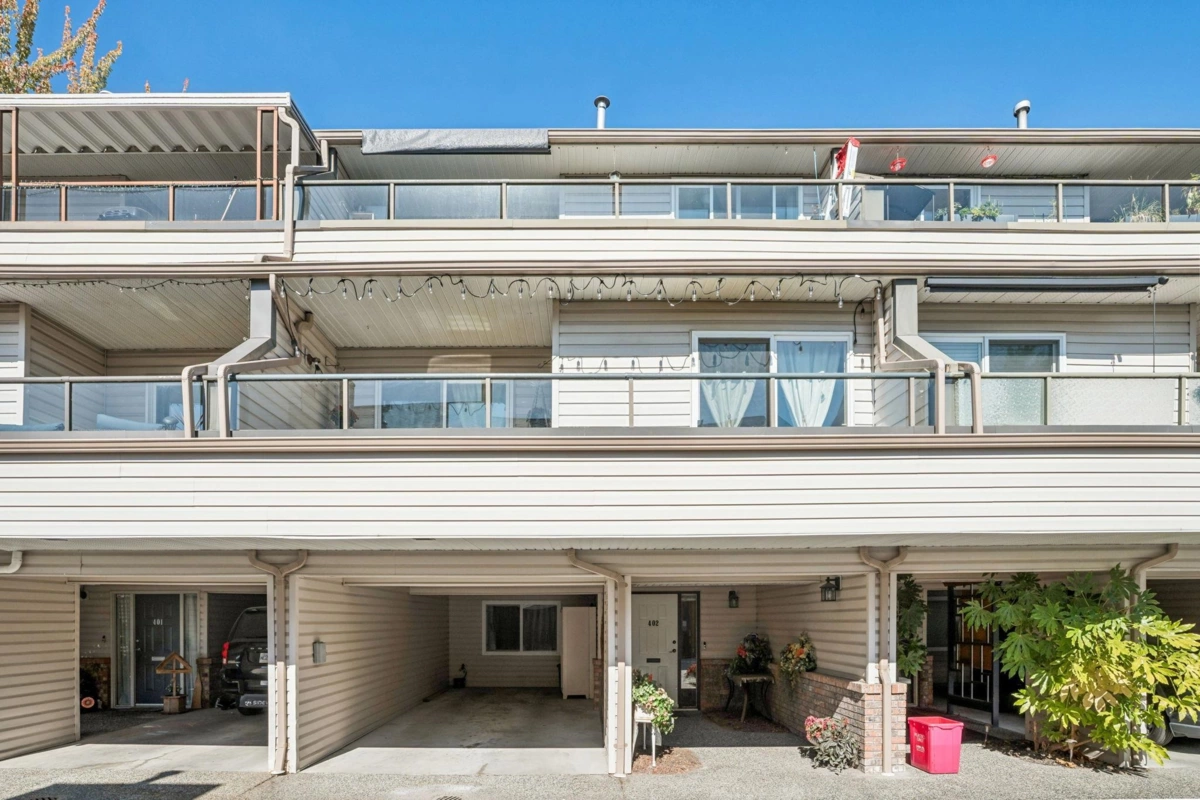 Fitness Center Photo Near 402 11726 225 Street, Maple Ridge, BC