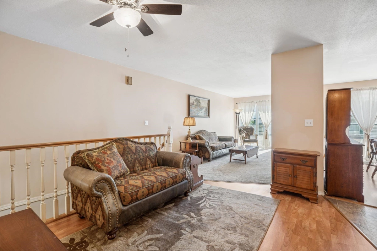 Kitchen Photo of 402 11726 225 Street, Maple Ridge, BC