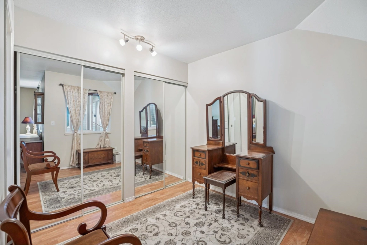 Laundry Room Photo of 402 11726 225 Street, Maple Ridge, BC