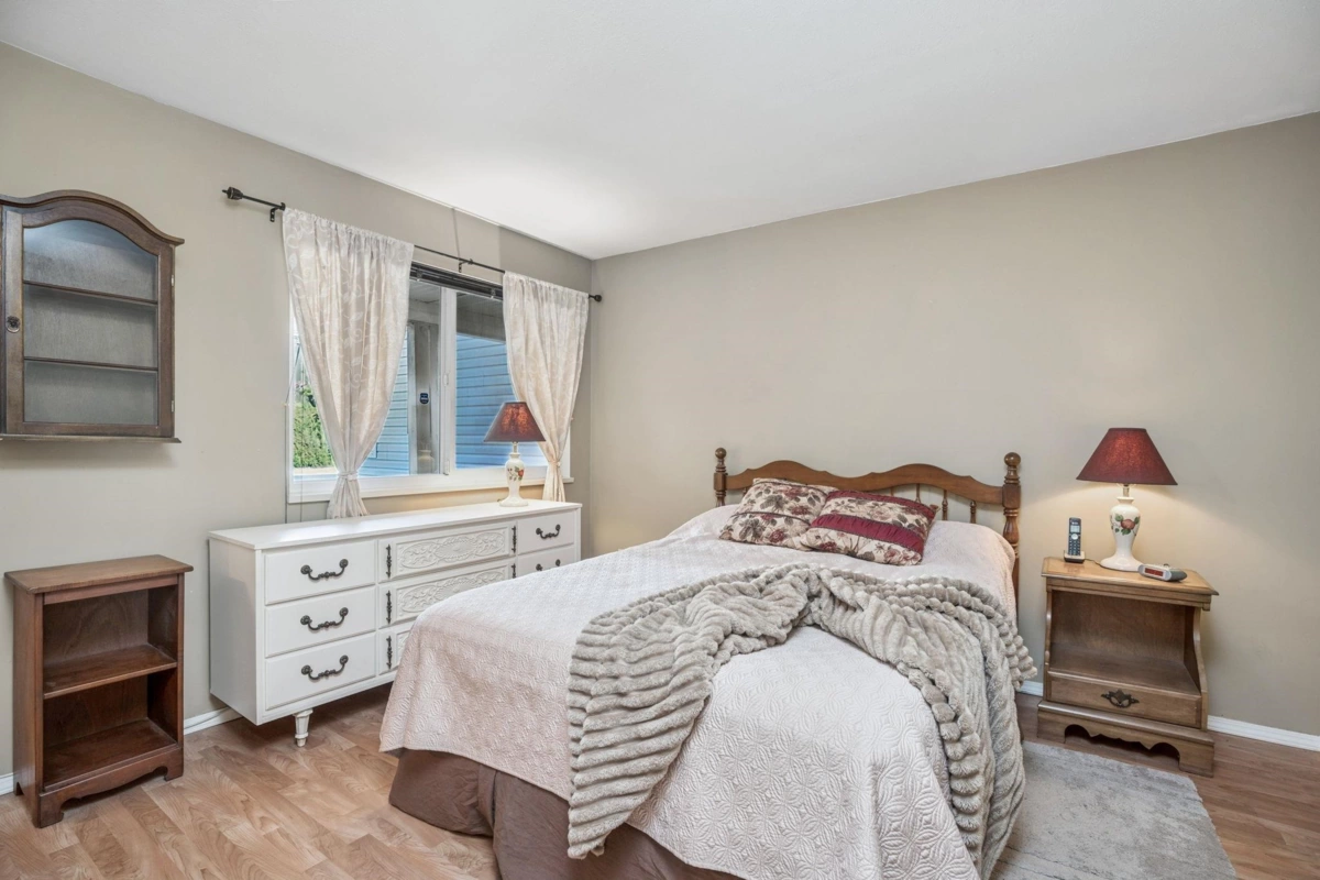 Office / Den Photo of 402 11726 225 Street, Maple Ridge, BC