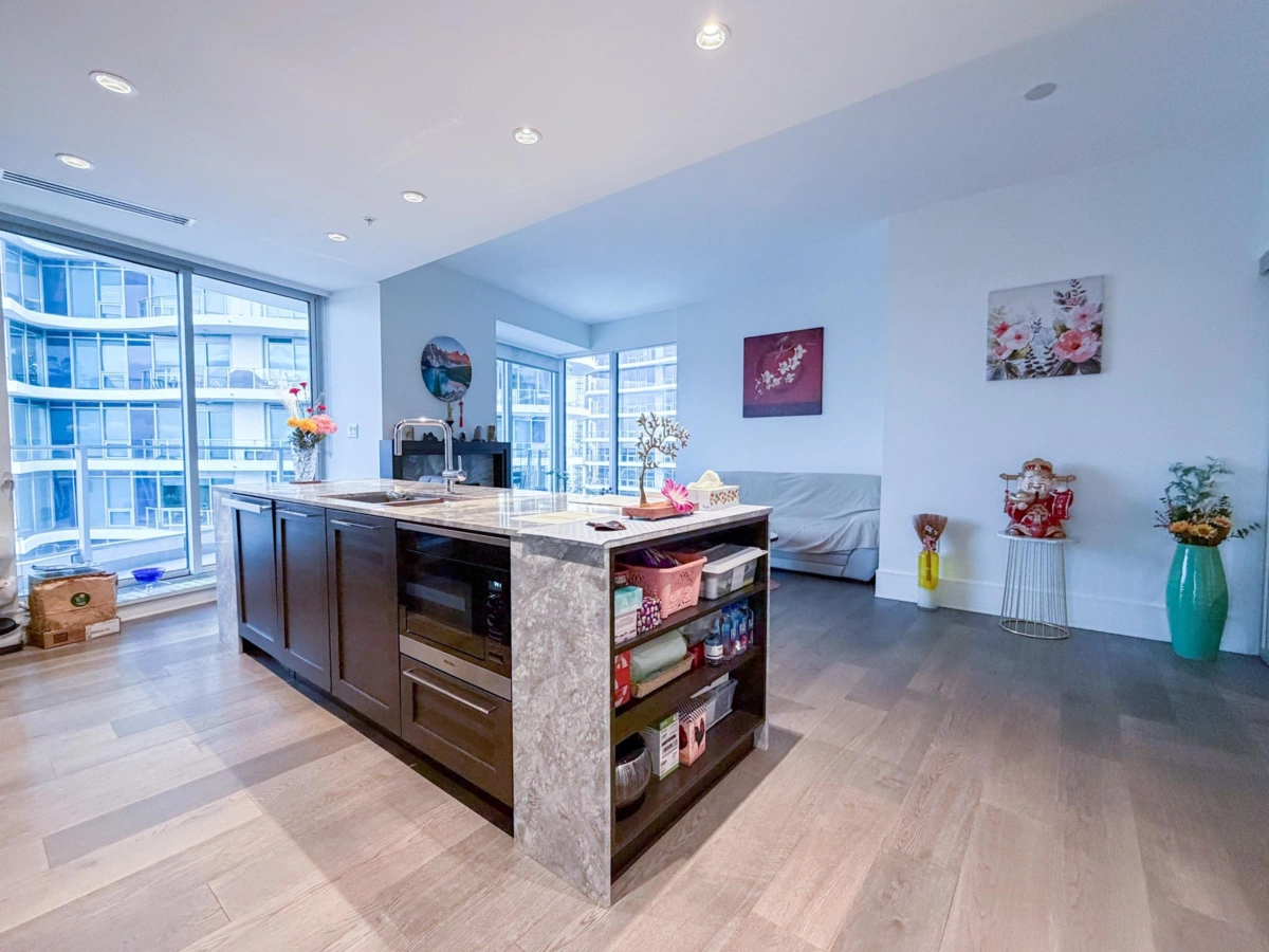 Exterior Rear Photo of 1503 1500 Martin Street, White Rock, BC