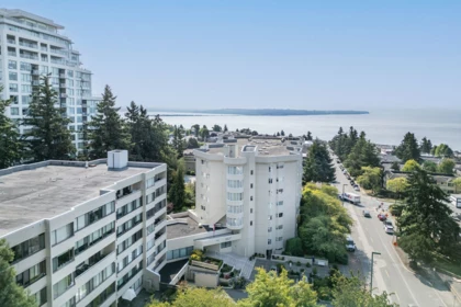 301 1442 Foster Street, White Rock, BC, White Rock — Apartment/Condo for sale