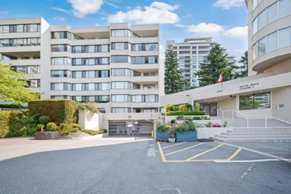 301 1442 Foster Street, White Rock, BC, White Rock — Apartment/Condo for sale