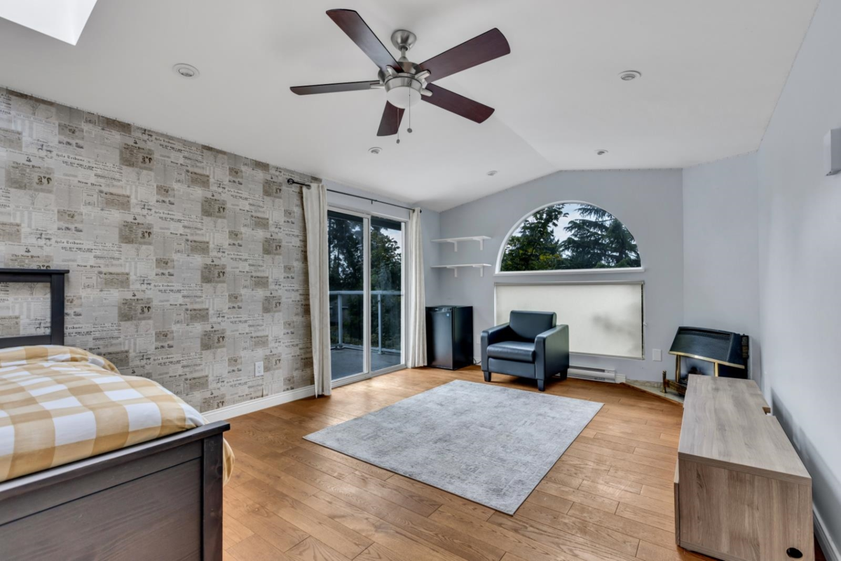 Bedroom 3 Photo of 5853 Grousewoods Crescent, North Vancouver, BC