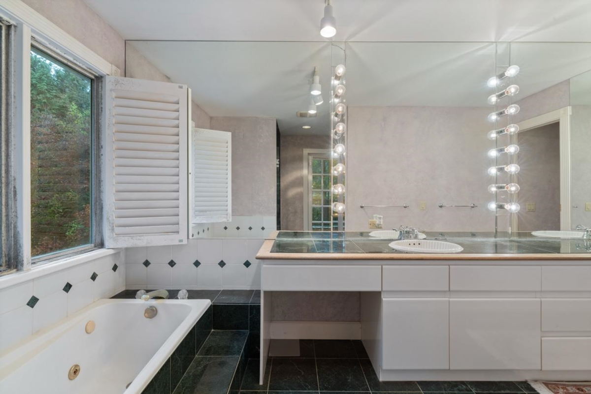 Front Yard Photo of 3445 Osler Street, Vancouver, BC