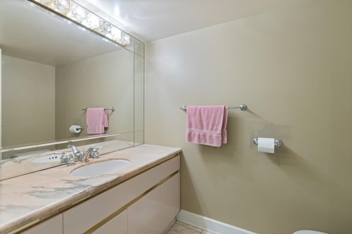 Outdoor Kitchen Photo of 3445 Osler Street, Vancouver, BC