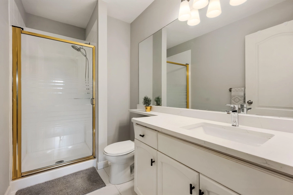 Bedroom 2 Photo of 403 2958 Trethewey Street, Abbotsford, BC