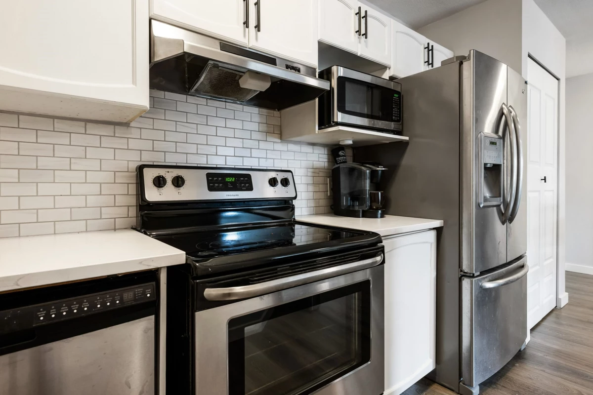 Breakfast Nook Photo of 403 2958 Trethewey Street, Abbotsford, BC