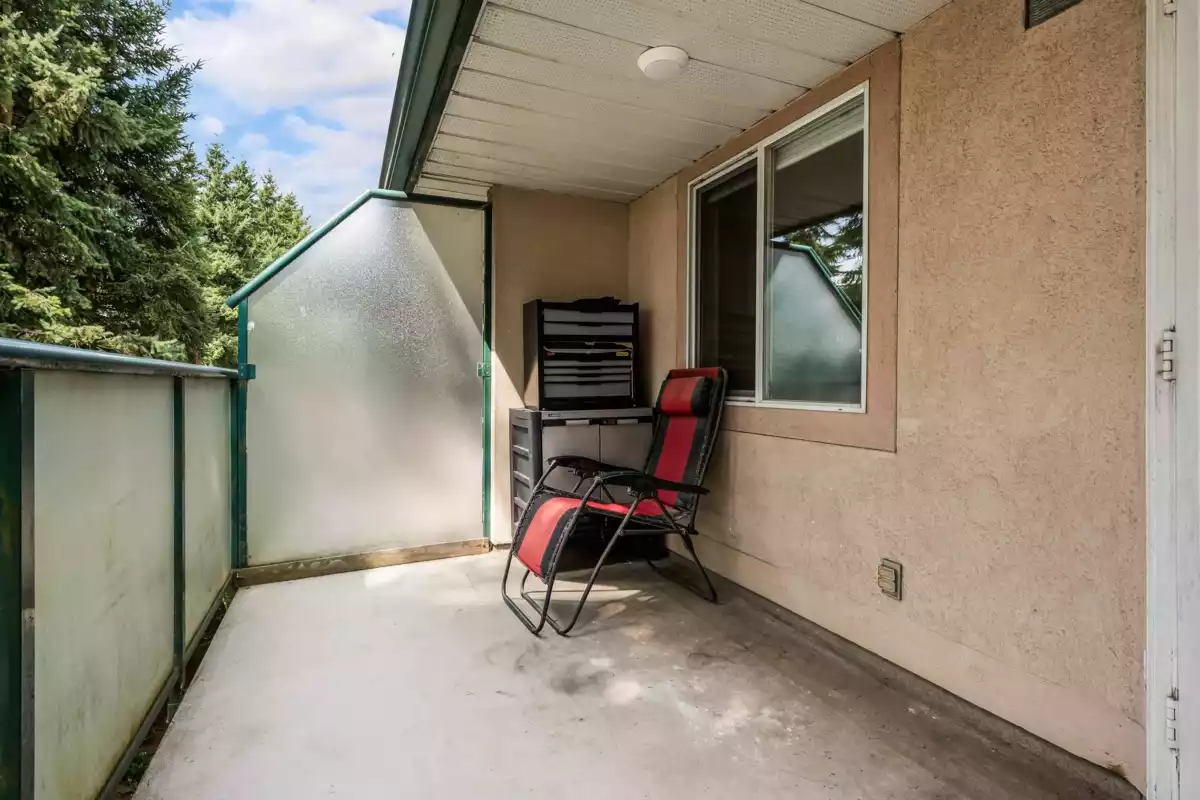 Loft / Bonus Room Photo of 403 2958 Trethewey Street, Abbotsford, BC