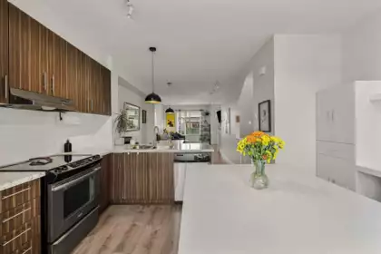 Breakfast Nook Photo of 81 31032 Westridge Place, Abbotsford, BC