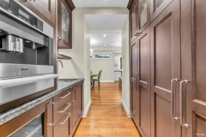 Basement Recreation Room Photo of 4358 Erwin Drive, West Vancouver, BC