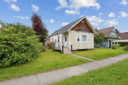 45858 Reece Avenue, Chilliwack, BC, Chilliwack — Single Family Residence for sale