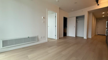 512 13725 George Junction, Surrey, BC, Surrey — Apartment/Condo for sale