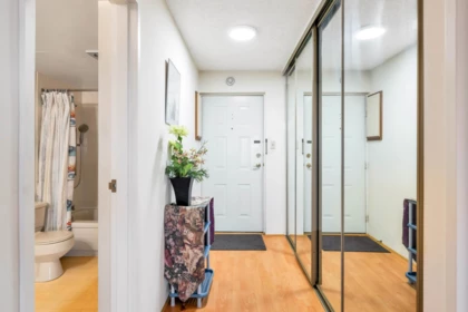 Mudroom Photo of 1010 6611 Minoru Boulevard, Richmond, BC