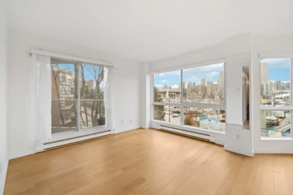 406 1510 W 1st Avenue, Vancouver, BC, Vancouver — Apartment/Condo for sale