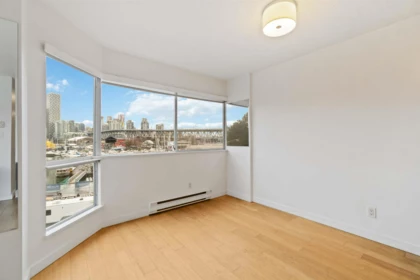 406 1510 W 1st Avenue, Vancouver, BC, Vancouver — Apartment/Condo for sale