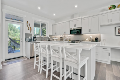 Breakfast Nook Photo of 65517 Skylark Lane, Hope, BC