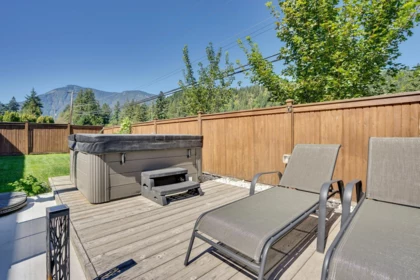 Community Amenities Photo (Clubhouse) of 65517 Skylark Lane, Hope, BC