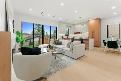 2 3218 W 38th Avenue, Vancouver, BC, Kerrisdale — 3 bed half duplex for sale