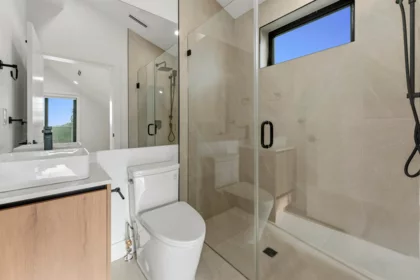 Laundry Room Photo of 2 3218 W 38th Avenue, Vancouver, BC