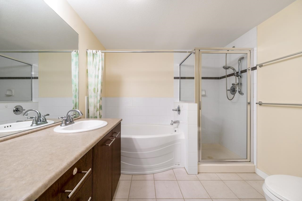 Bedroom 2 Photo of 5304 5111 Garden City Road, Richmond, BC