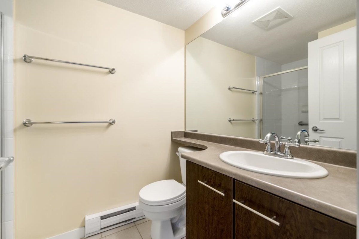 Bedroom 4 Photo of 5304 5111 Garden City Road, Richmond, BC