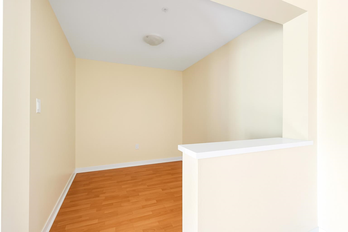 Guest Bathroom Photo of 5304 5111 Garden City Road, Richmond, BC