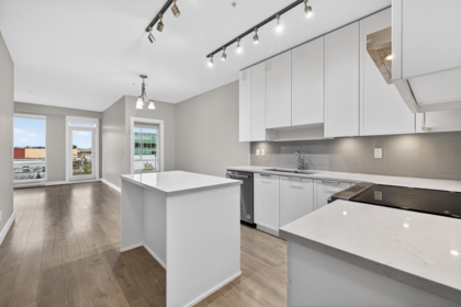 303 1728 Gilmore Avenue, Burnaby, BC, Burnaby — Apartment/Condo for sale