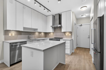 303 1728 Gilmore Avenue, Burnaby, BC, Burnaby — Apartment/Condo for sale