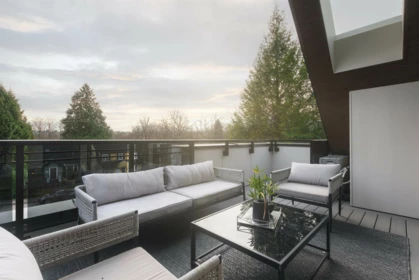 Backyard Photo of 1 2637 W 12th Avenue, Vancouver, BC