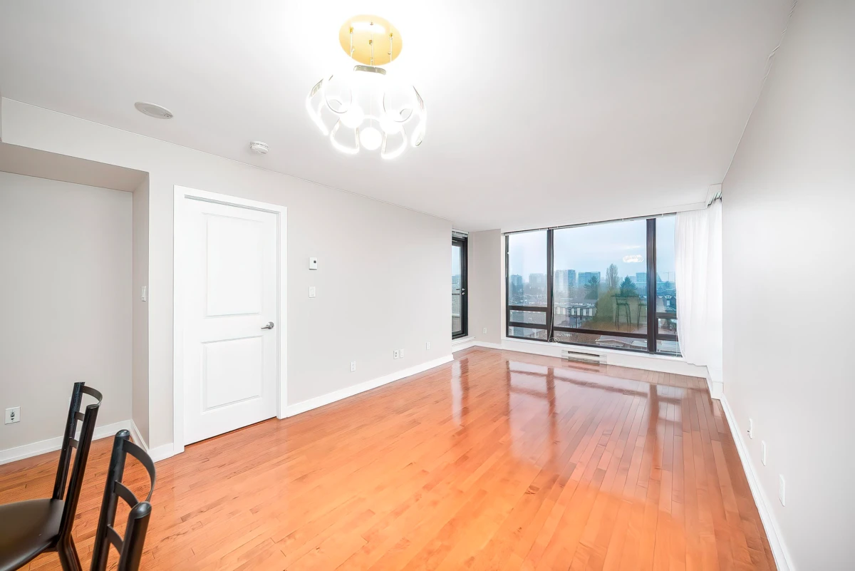 Dining Area Photo of 906 9188 Hemlock Drive, Richmond, BC