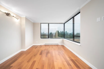 Powder Room Photo of 906 9188 Hemlock Drive, Richmond, BC