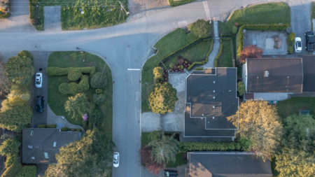 Garden / Landscaping Photo of 14213 Malabar Avenue, Surrey, BC