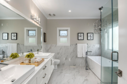 Powder Room Photo of 14213 Malabar Avenue, Surrey, BC