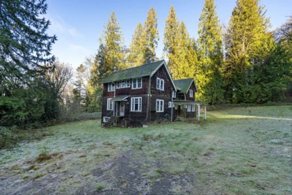 8904 Manzer Street, Mission, BC, Mission — Single Family Residence for sale