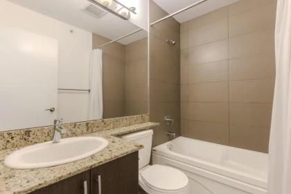 Walk-In Closet Photo of 21 40653 Tantalus Road, Squamish, BC