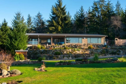 465 Sunset Road, Bowen Island, BC, Bowen Island — Single Family Residence for sale