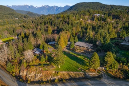 465 Sunset Road, Bowen Island, BC, Bowen Island — Single Family Residence for sale