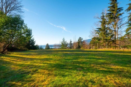 Outdoor Deck Photo of 465 Sunset Road, Bowen Island, BC