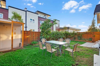 Outdoor Kitchen Photo of 32586 Ross Drive, Mission, BC