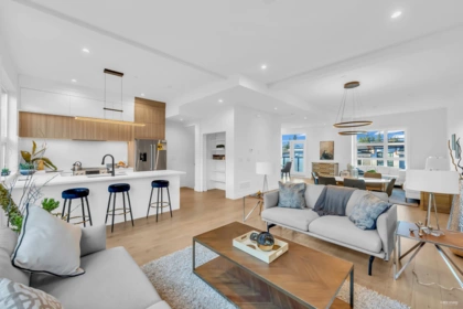 13626 232st Street, Maple Ridge, BC, Maple Ridge — 5 bed row house (non-strata) for sale